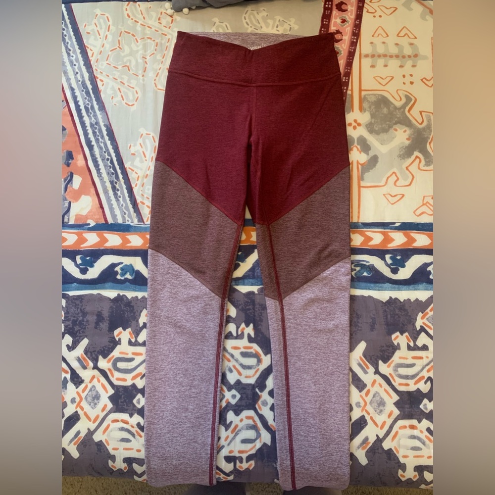 Outdoor Voices tri color warmup leggings